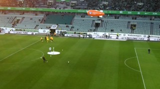 杏彩体育官网- 维拉公园球场沸腾，沃特金斯独中两元建功  